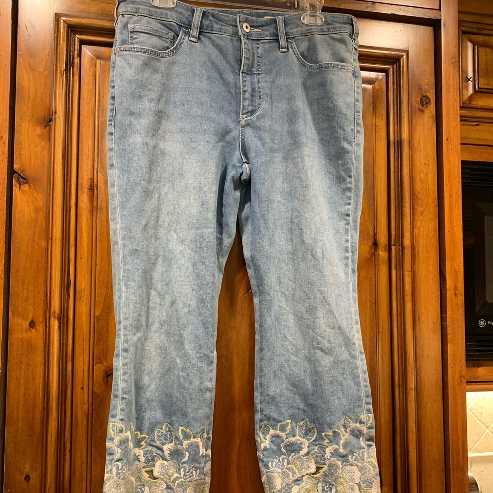 High-rise boot cut cropped embroidered jeans